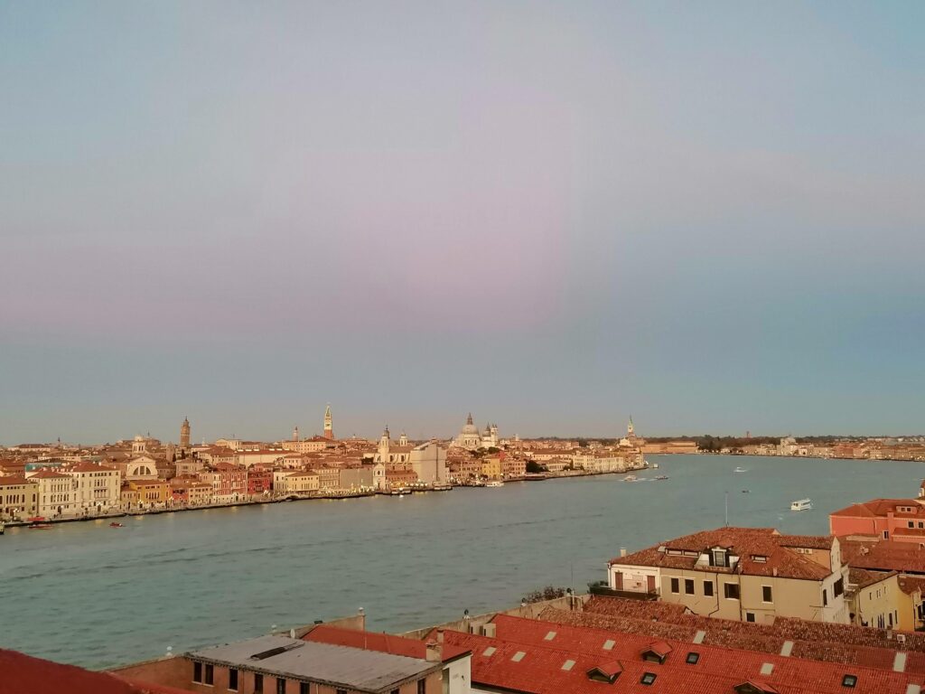 Skyline rooftop Giudecca