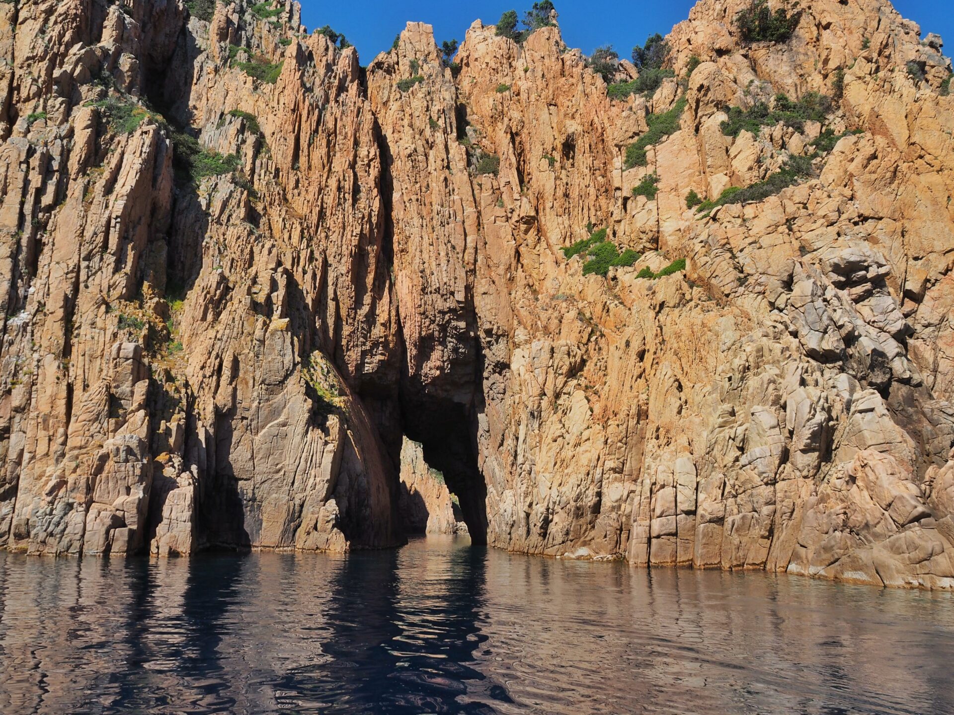 Excursion calanques Piana albellu croisières