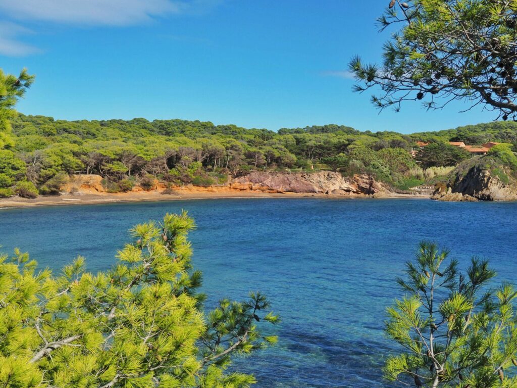 Plage noire Langoustier Porquerolles