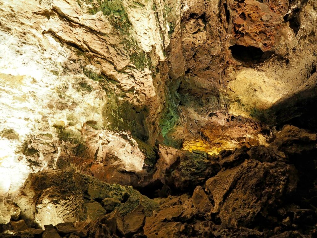 Cueva de los verdes