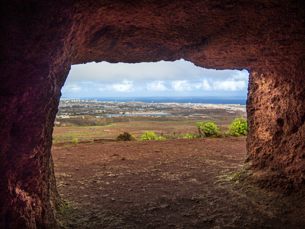 Cueva de Cuatros Puertas